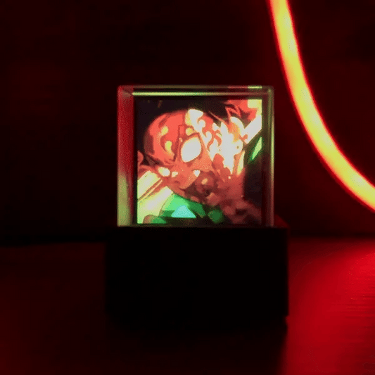 GIFTV™ Crystal Cube photo and weather display